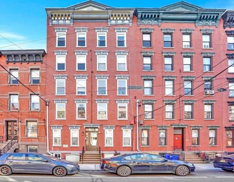 ホーボーケンFunky & Colorful Urban Getaway, 20 Minutes To Nycアパートメント エクステリア 写真